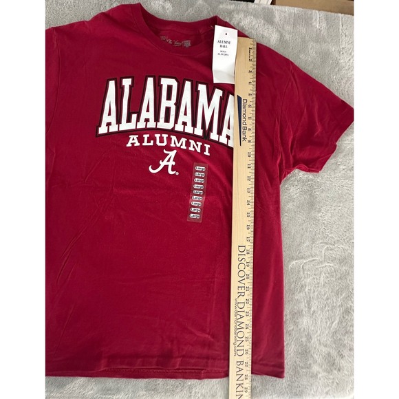 The Victory University of Alabama Alumni Red T-Shirt Womens Size Large NWT - Picture 6 of 6